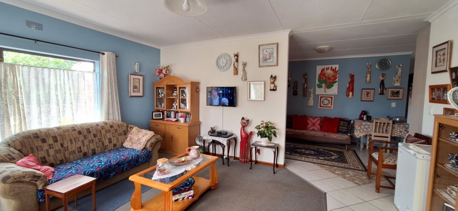3 Bedroom Property for Sale in Albertinia Western Cape